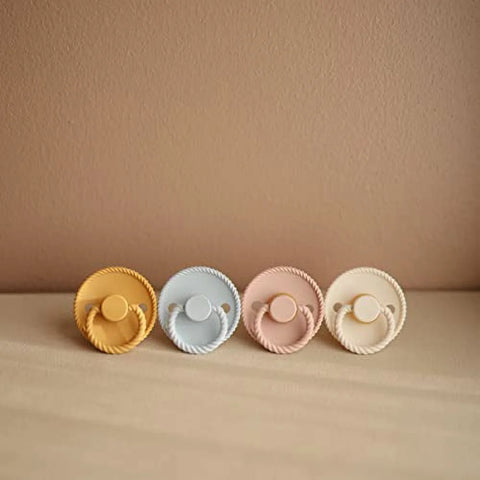 FRIGG Natural Rubber Pacifier (0-6 Months)